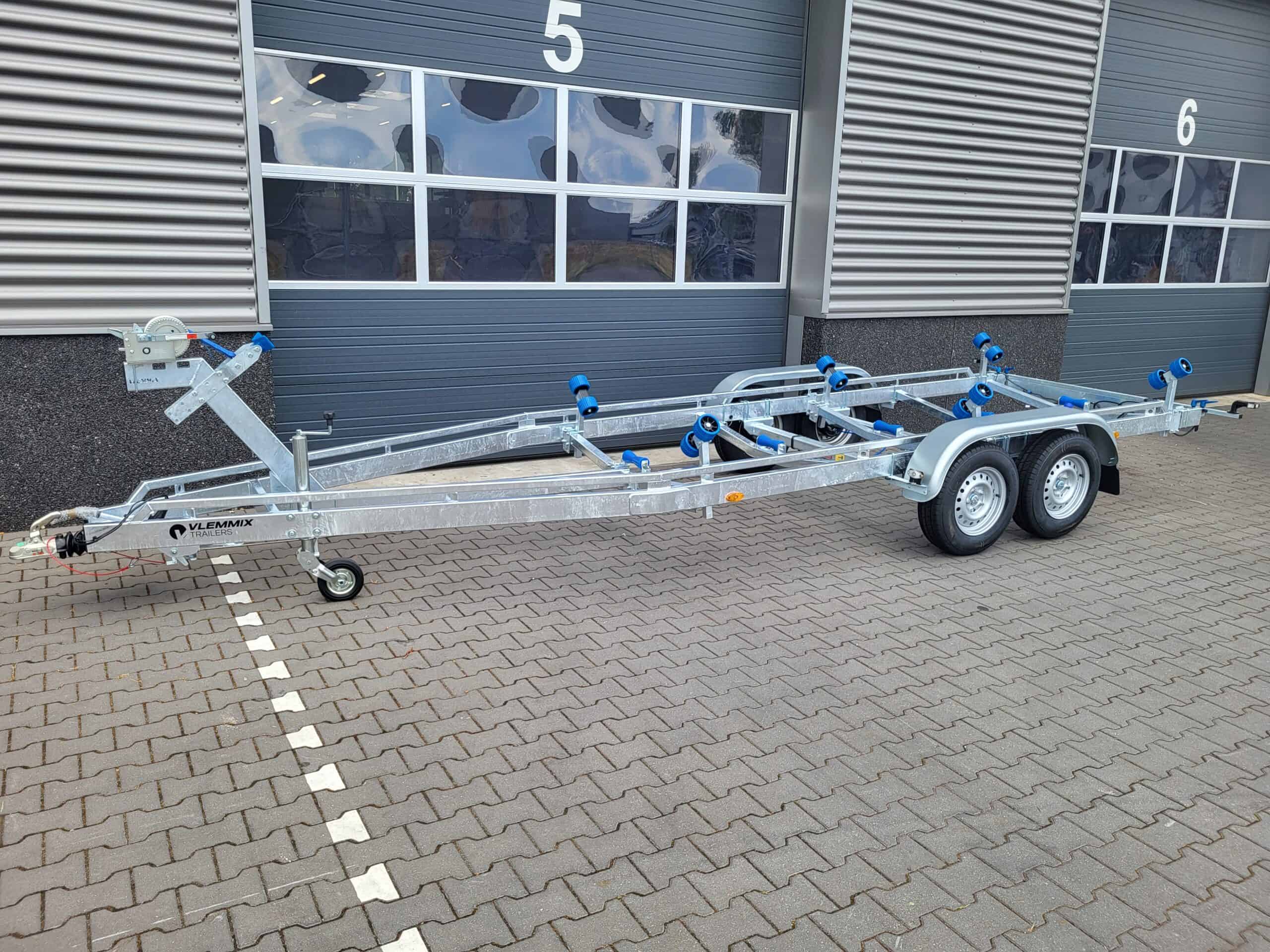 boottrailer-7m-2as-voor