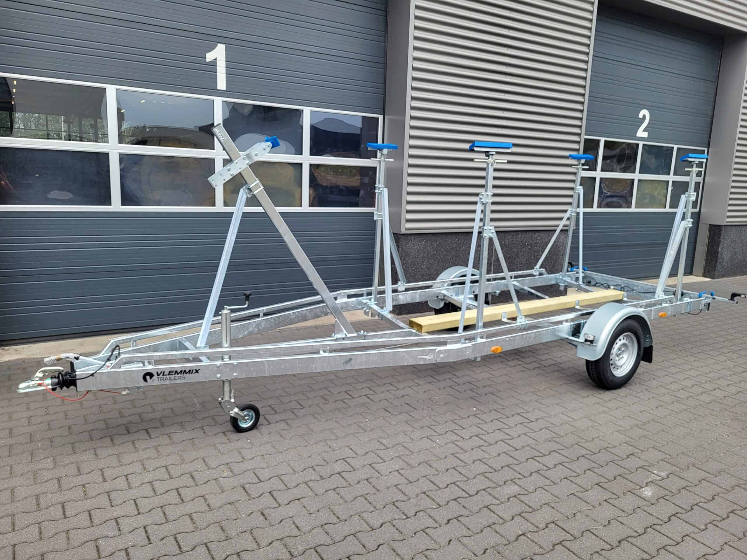 Zeilboot 6.3m 1x1800 as achter