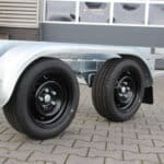 wiel-band-tiny-house-trailer